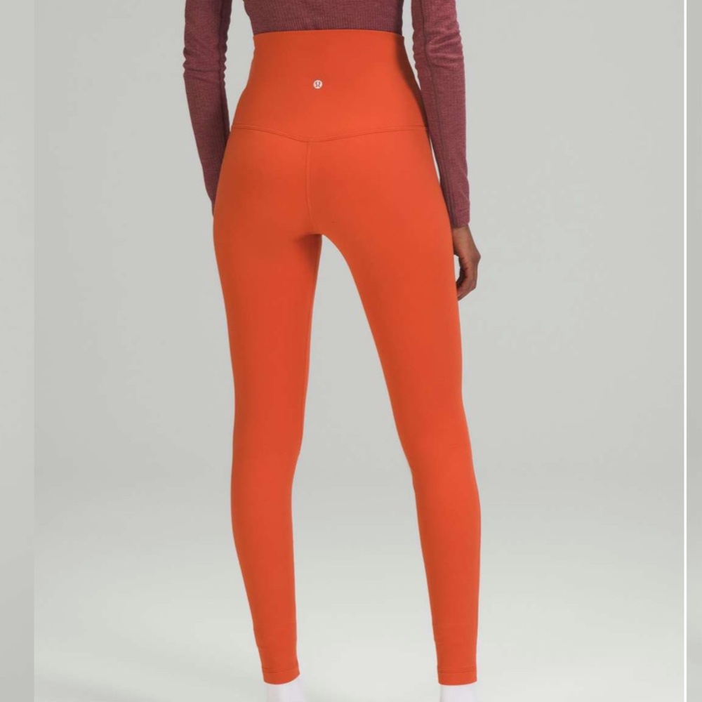 Lululemon Align Super-High-Rise Pant 28"
Canyon Orange